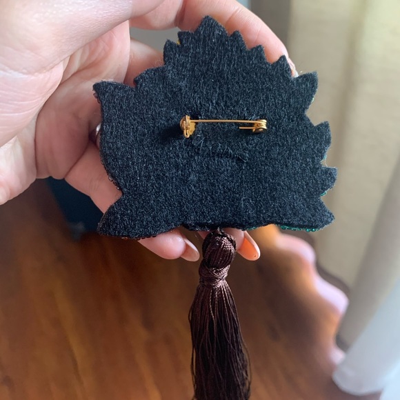 Jewelry Beaded Brooch - Picture 4 of 6